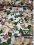 Mantel de Navidad pique flor de pascua verde y piñas