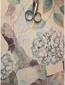 Tela Loneta con estampado hortensias azules
