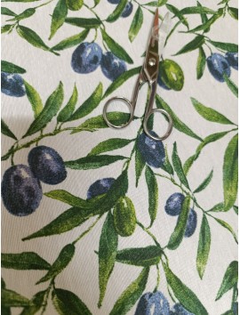 Mantel resinado , teflón , aceitunas