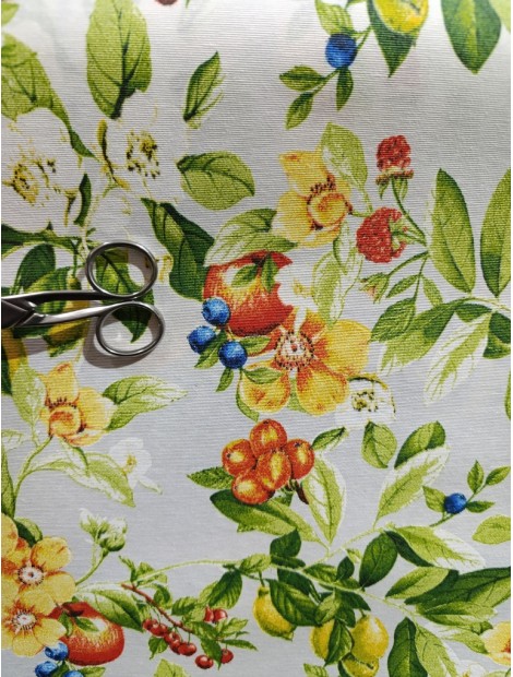 Mantel resinado , teflón ,manzanas