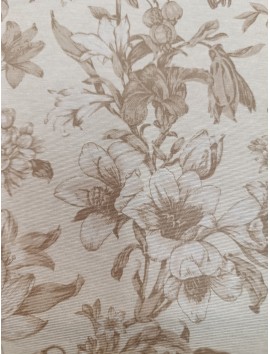 Mantel resinado , teflón ,flores beige