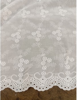 Batista de algodón bordada y perforada cenefas jarrón