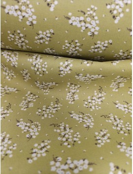 Tela de algodón estampado de flores fondo oliva en 280