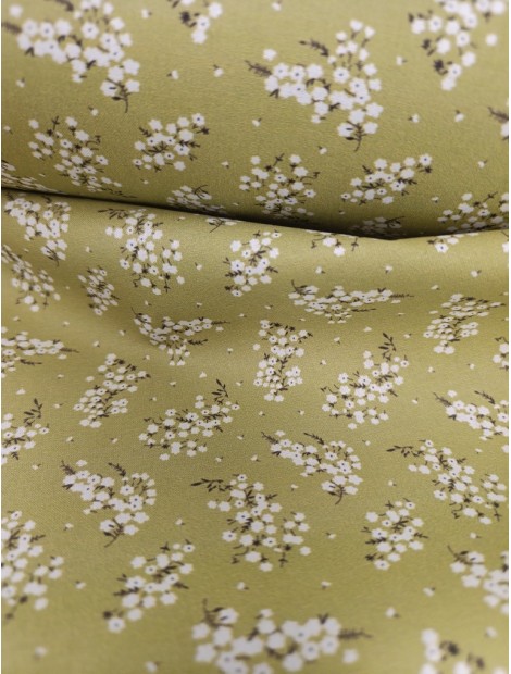 Tela de algodón estampado de flores fondo oliva en 280