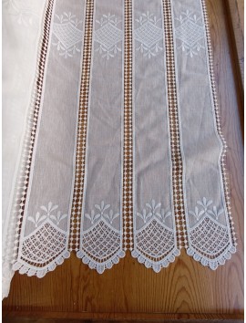 Visillo holandes, tendinas bordadas , en 150 de largo