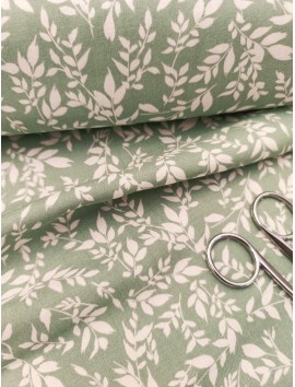 Tela viscosa  ramas blancas fondo verde