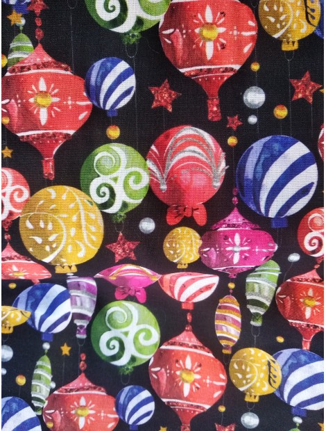 Tela de algodón de Navidad bolas decoradas fondo negro