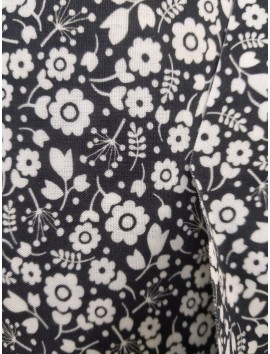 Popelin de algodón floral fondo negro