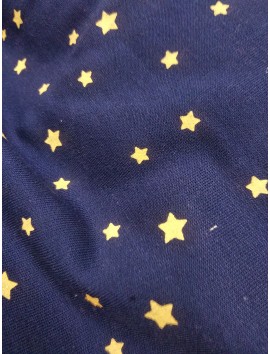 Punto de sudadera azul con estrellas doradas