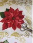 Mantel de Navidad pique flor de pascua adornos dorados